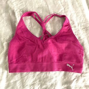 Puma sports bra in M - pink